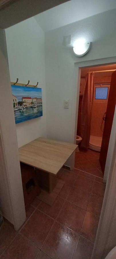 Apartments Kalamperovic บาร์ ภายนอก รูปภาพ