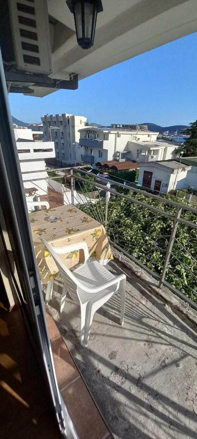 Apartments Kalamperovic บาร์ ภายนอก รูปภาพ
